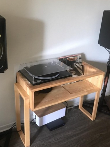 OnlyVinyl Vinyl Turntable Stand Natural Ash