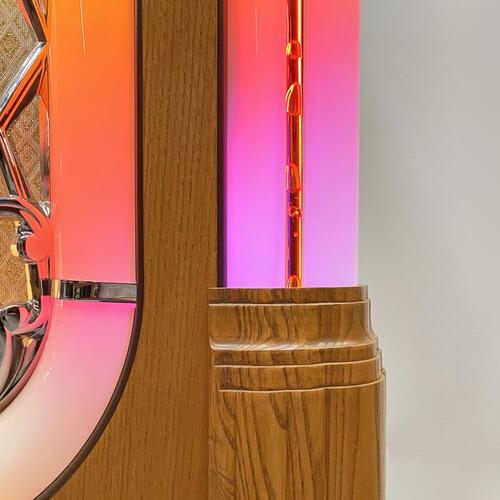 Rock-Ola Bubbler Vinyl 45 with Bluetooth Oak
