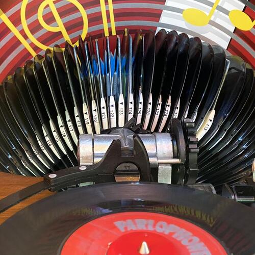 Rock-Ola Bubbler Vinyl 45 with Bluetooth Playboy
