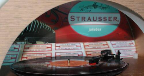 Strausser Jukebox Brown Wood