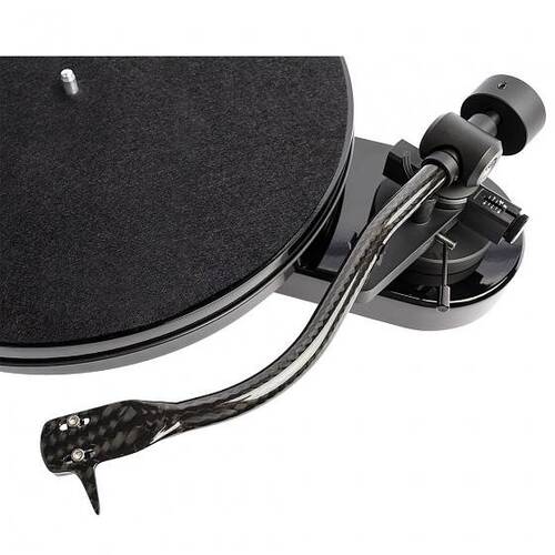 Pro-Ject Audio RPM 3 Carbon High Gloss Black