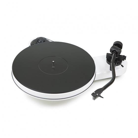 Pro-Ject Audio RPM 3 Carbon High Gloss White