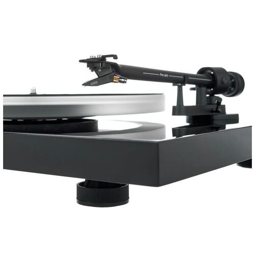 Pro-Ject Audio Debut III DC Esprit High Gloss Black OM 5E