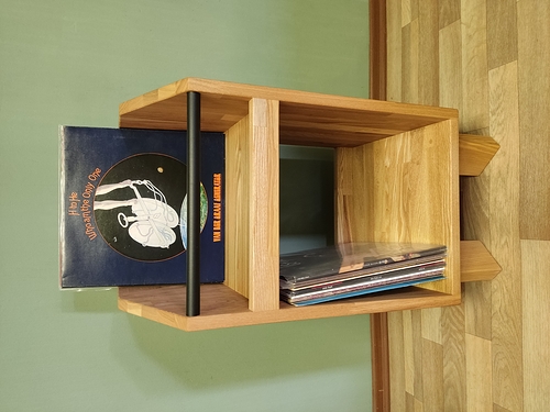 OnlyVinyl Vinyl Record Stand Natural Ash