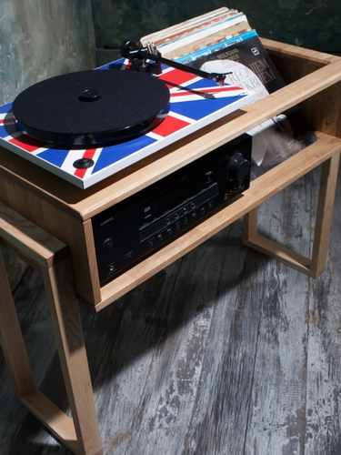 OnlyVinyl Vinyl Turntable Stand Natural Ash