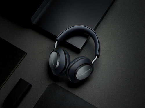 Bowers&Wilkins PX8 007 Bond Edition
