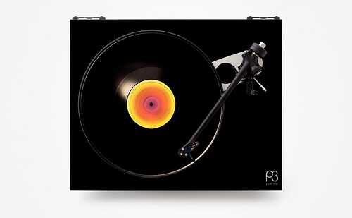 Rega Planar 3 High Gloss Black