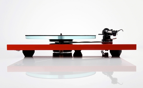 Rega Planar 3 High Gloss Red