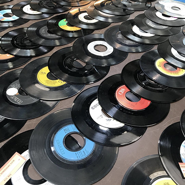 Sound Leisure Lucky Dip 7″ Vinyl Record Selection Set (70 pcs.)