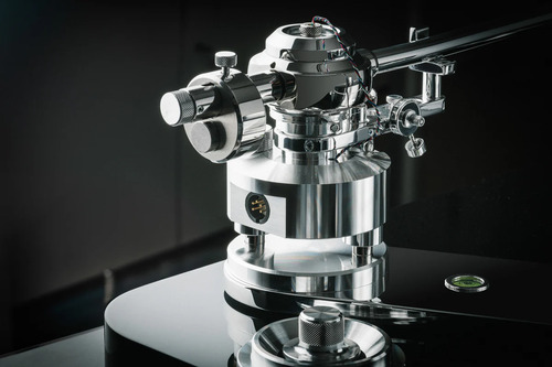 Pro-Ject Audio Signature 12.2 High Gloss Black