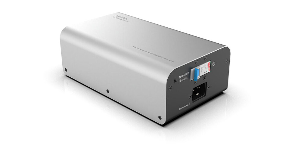 IsoTek V5 Syncro Uni 16 C19 Silver