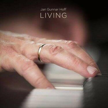 Jan Gunnar Hoff Living