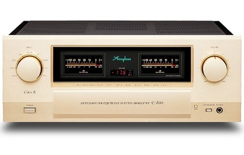 Accuphase E-700