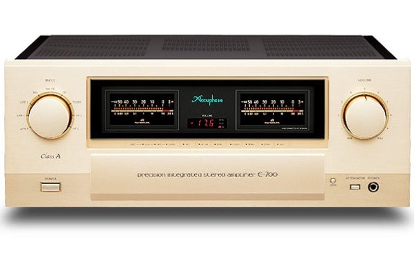Accuphase E-700