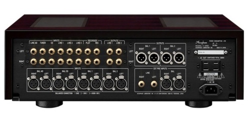 Accuphase C-3900