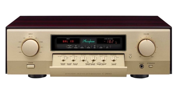 Accuphase C-2900