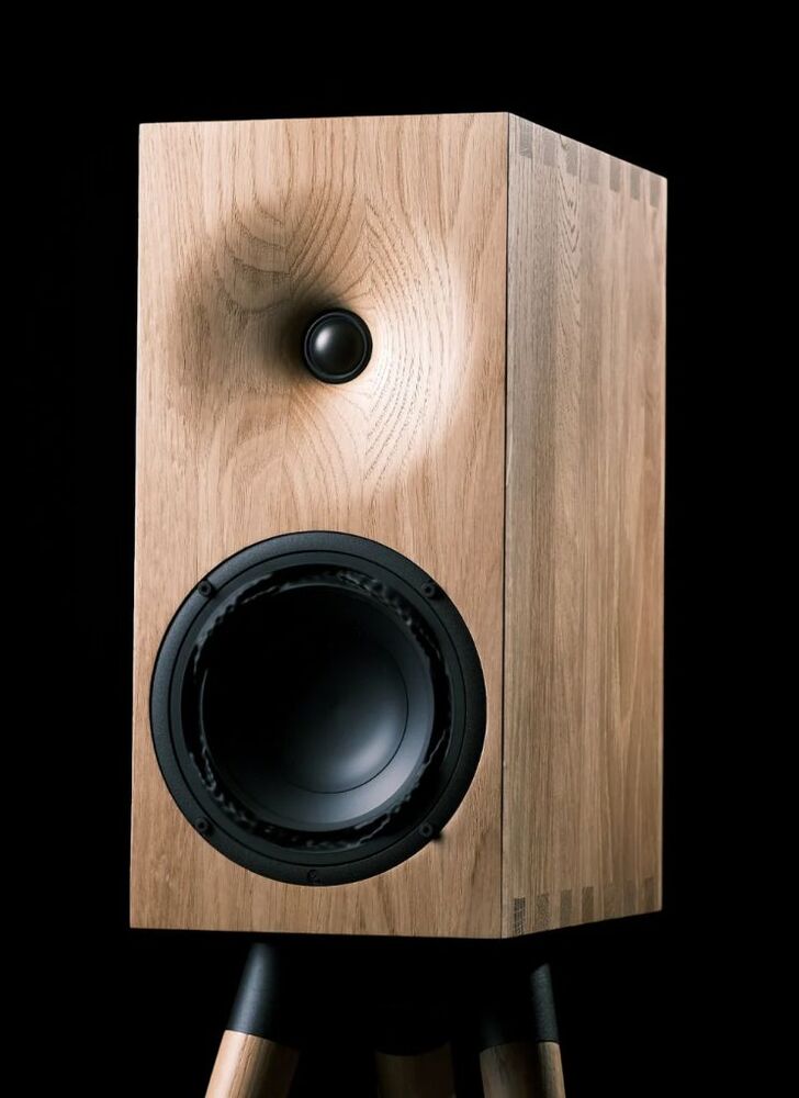 Buchardt Audio E50 Natural Oak