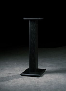 Buchardt Audio Buchardt Stands - Solid Wood Black/Black/Black