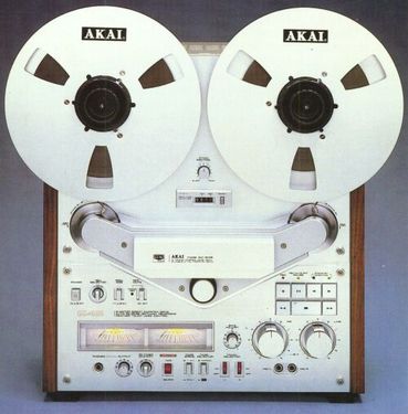 Akai GX-646 Silver