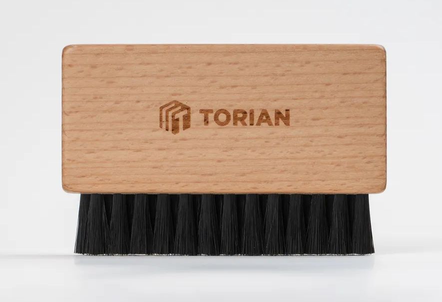 Torian Caring Brush Black