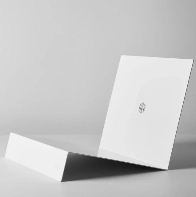 Torian Vinyl Thin Stand White