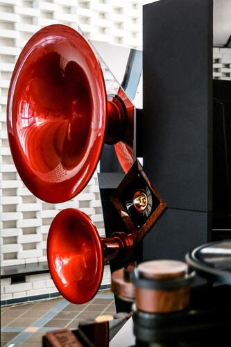 Acapella Sphaeron Excalibur Black