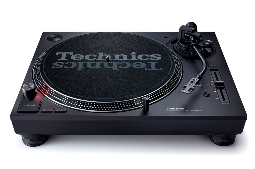 Technics SL-1210 MK7 Black