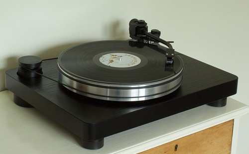 Analogue Works TurntableOne Black Oak