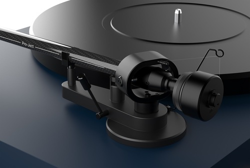 Pro-Ject Audio Debut Carbon Evo High Gloss Black 2M Red