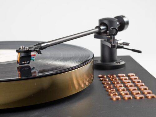 Zavfino-1877Phono Copperhead-X + Aeshna Carbon