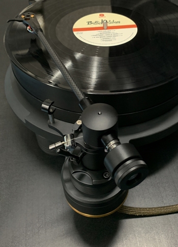 Zavfino-1877Phono ZV8-X + Aeshna Carbon