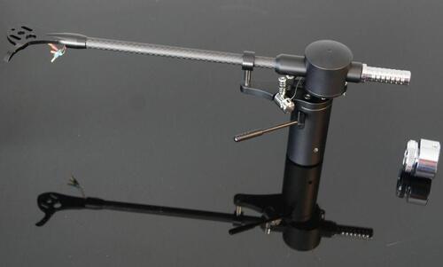 Zavfino-1877Phono AESHNA Carbon 9.5” Black