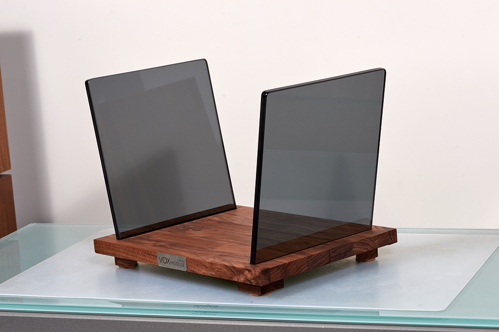 OnlyVinyl Vinyl Stand-07 Walnut