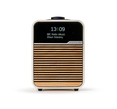 Ruark Audio R1 MK4 Deluxe Bluetooth Radio Light Cream